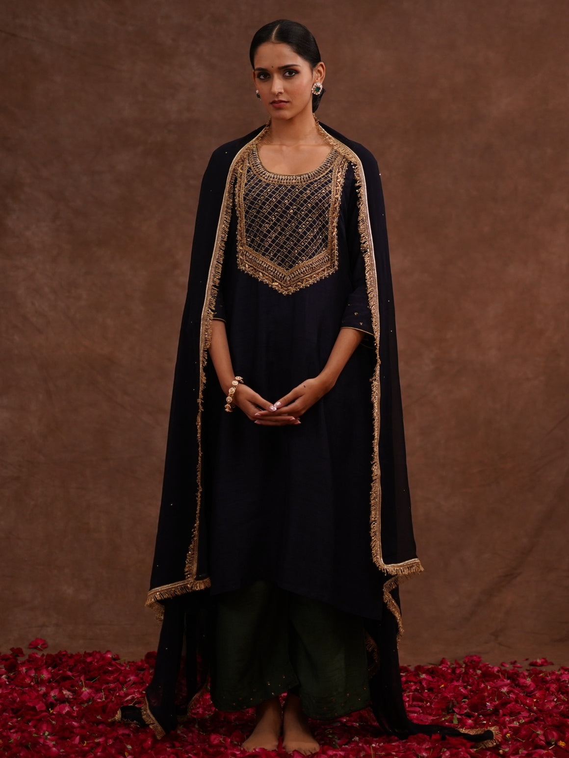 Neelara Kurta Set