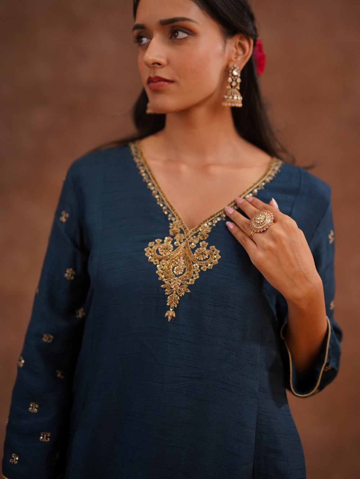 Neelkanthi Kurta Set