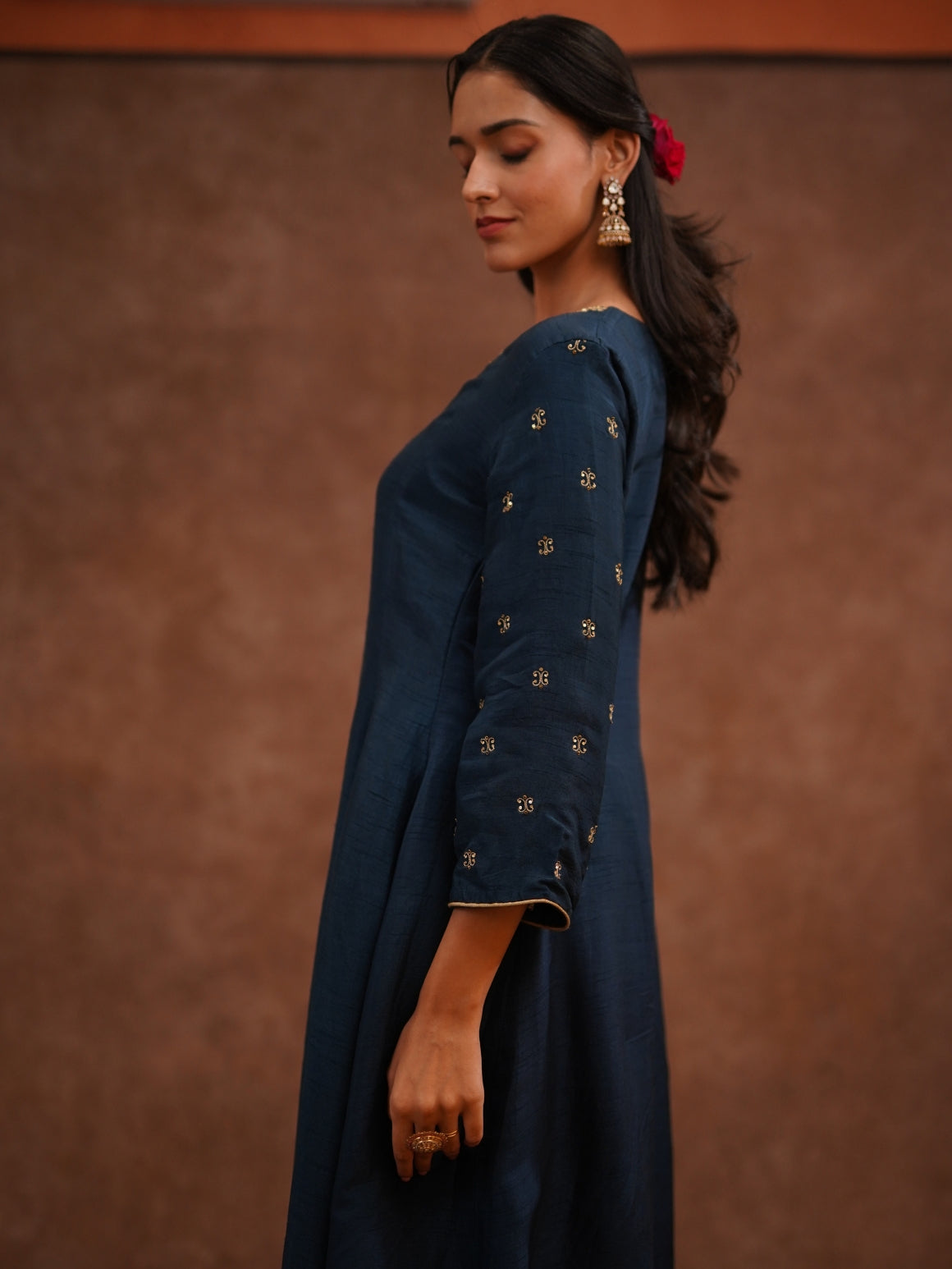 Neelkanthi Kurta Set