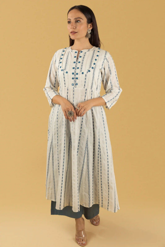 पर्ल व्हाइट खादी एम्ब सेट