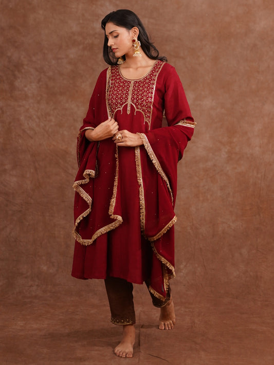 Ruhani Kurta Set