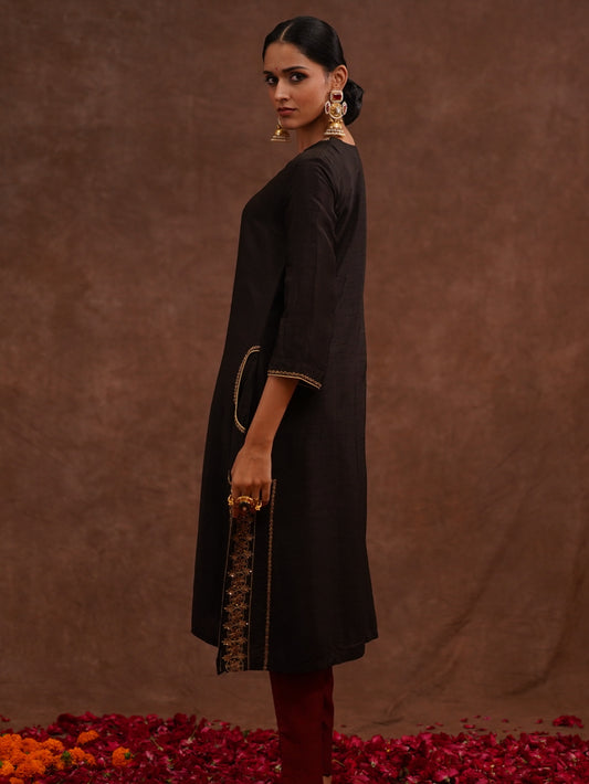 Kumkum Kurta Set